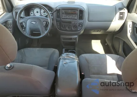 2003 Ford Escape from USA, damaged, VIN 1FMCU92133KC25951